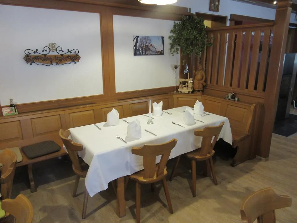 Hotel Stern Gersthofen 3*,