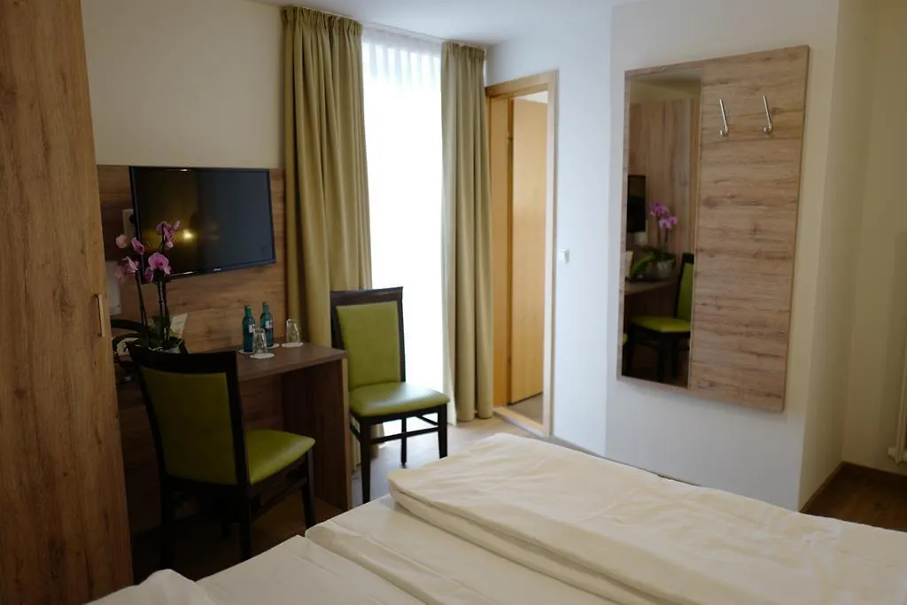 Hotel Stern Gersthofen 3*,  Deutschland