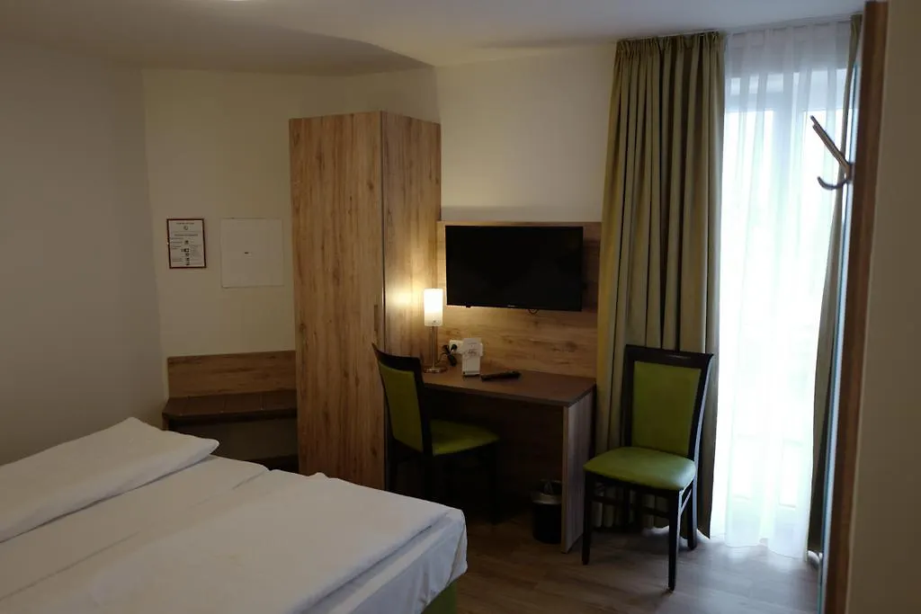 Hotel Stern Gersthofen 3*,  Deutschland